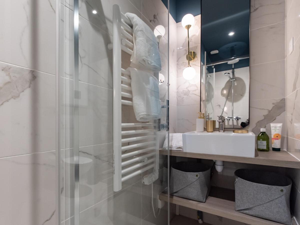 Luxury Apartment "Le Raffine" - Lyon Part-Dieu - Dreamy Flat ليون المظهر الخارجي الصورة
